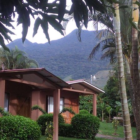 Paraiso Volcano Lodge Guayabo  Exterior photo