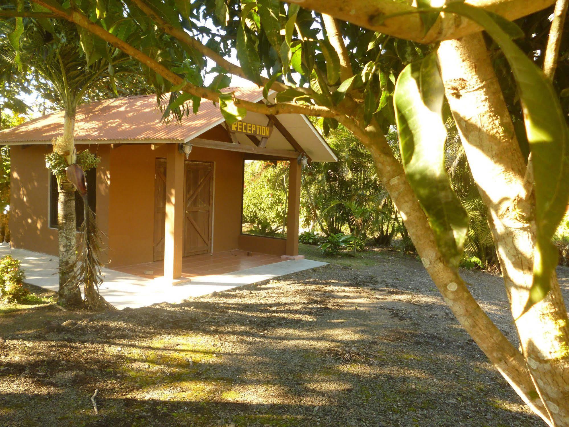 Paraiso Volcano Lodge Guayabo  Exterior photo