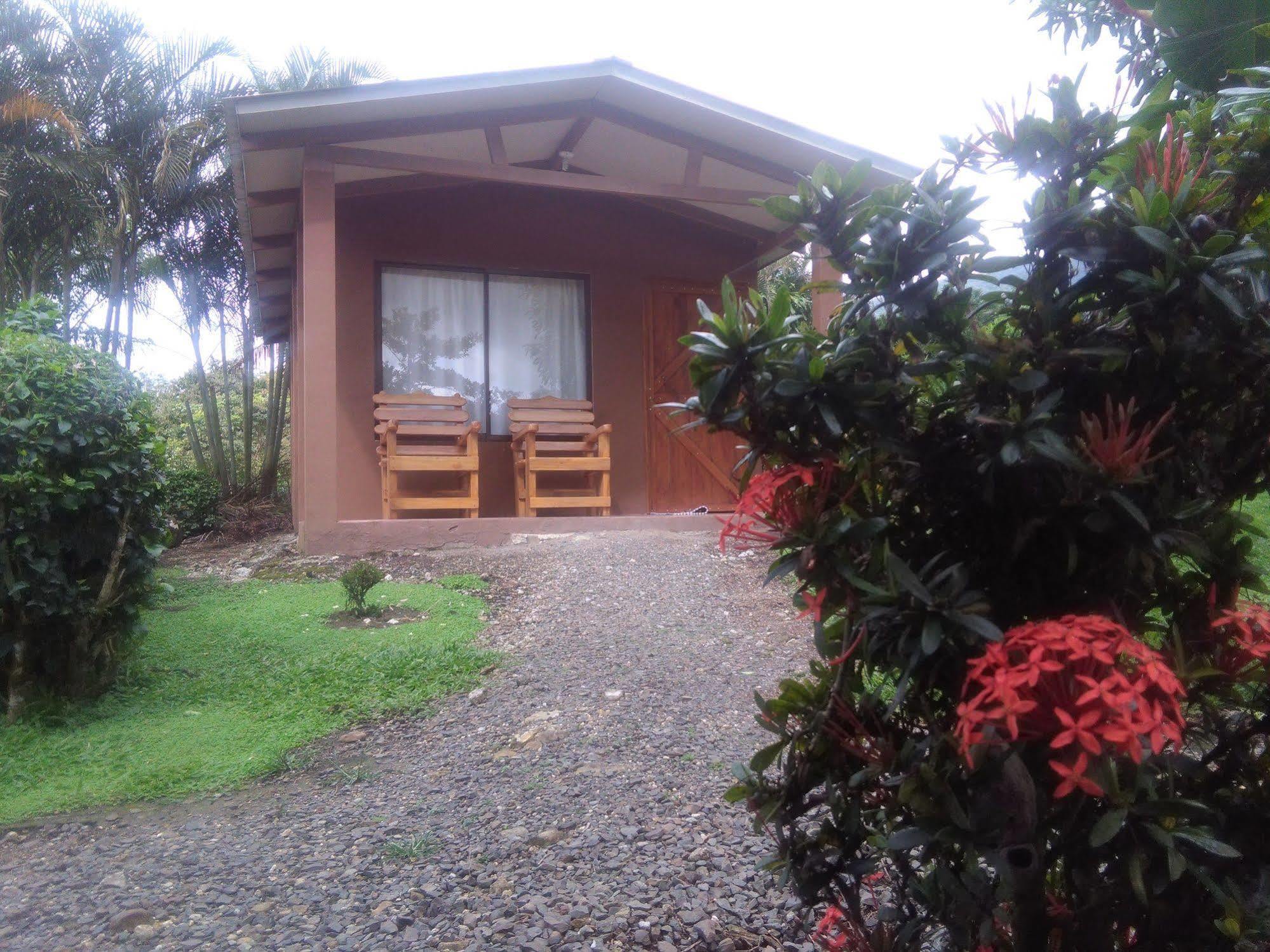Paraiso Volcano Lodge Guayabo  Exterior photo